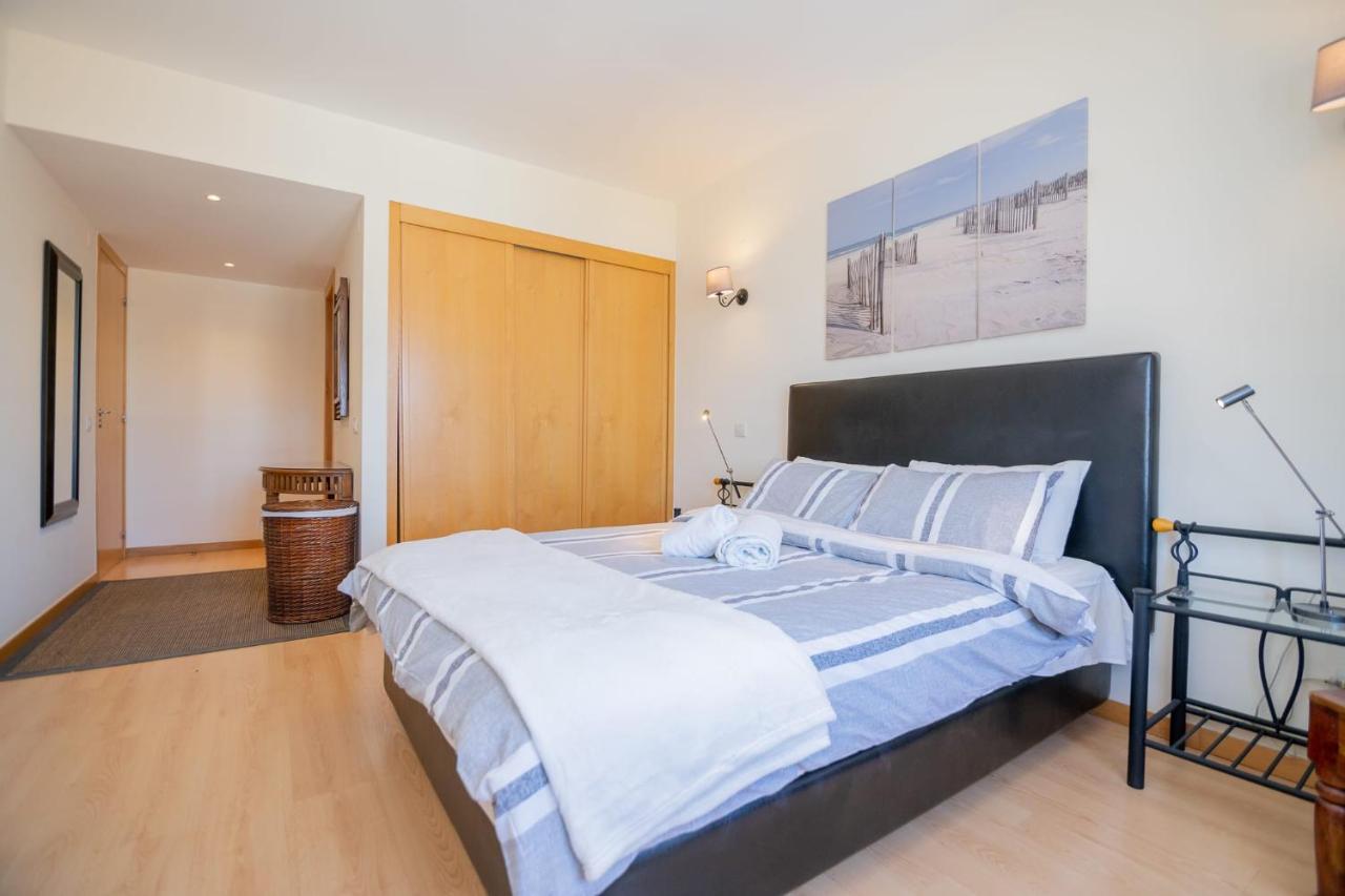 Marina Retreat - An Exquisite 2 Bedroom On The Marina *