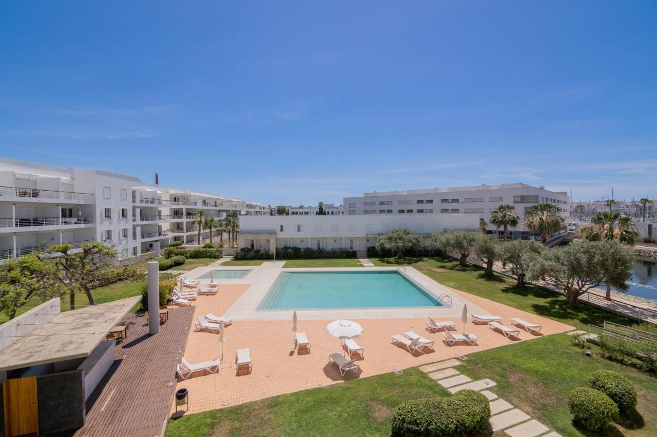 Marina Retreat - An Exquisite 2 Bedroom On The Marina Apartment Lagos