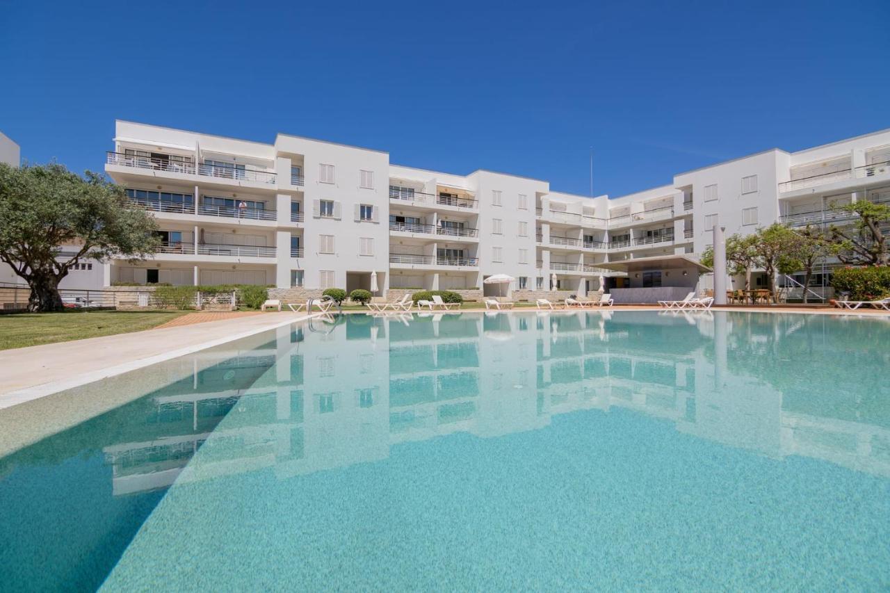 Marina Retreat - An Exquisite 2 Bedroom On The Marina *