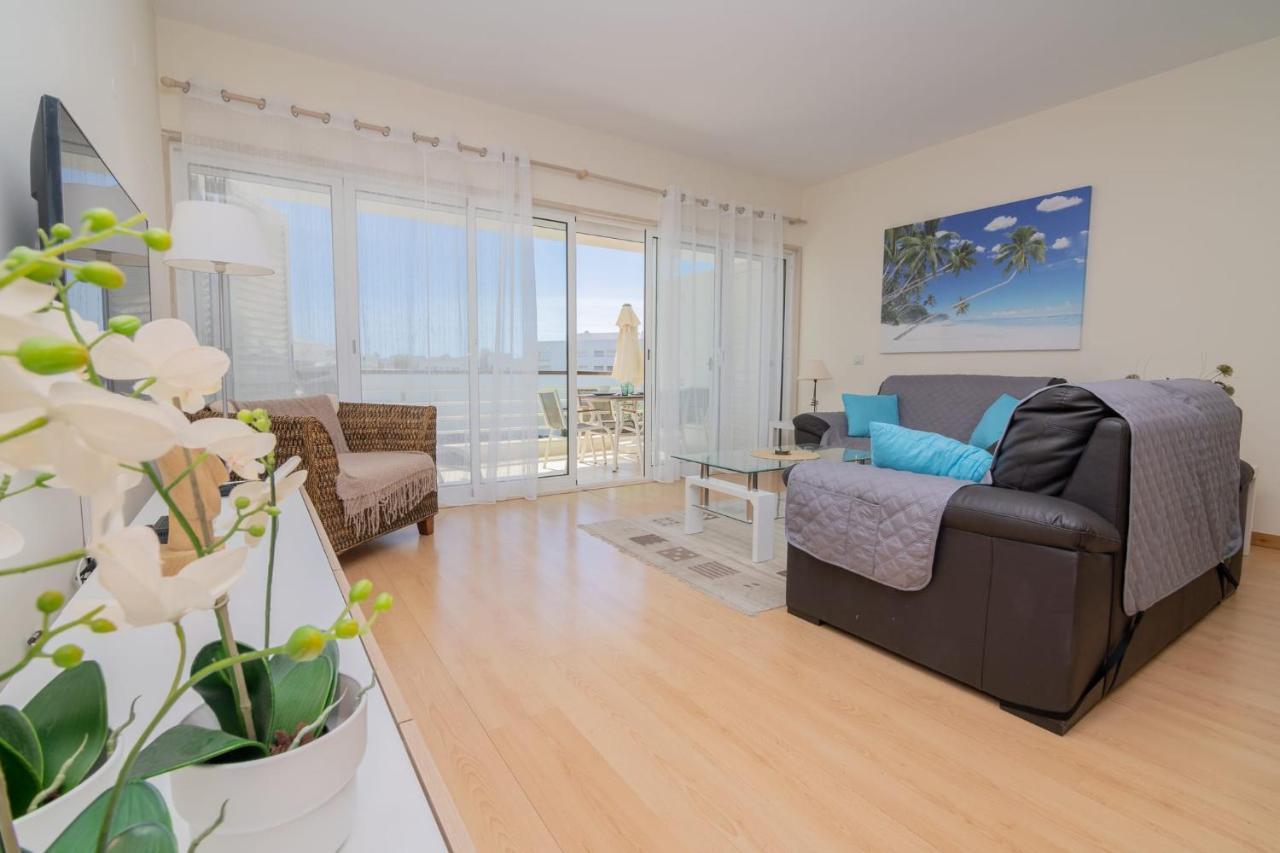 Marina Retreat - An Exquisite 2 Bedroom On The Marina