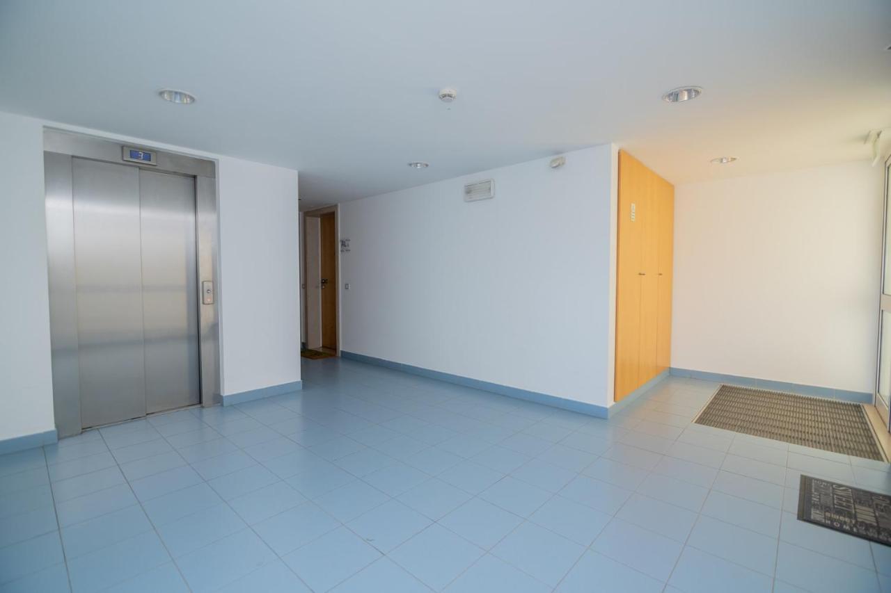 Apartment Marina Retreat - An Exquisite 2 Bedroom On The Marina