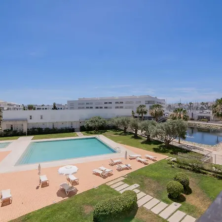 Marina Retreat - An Exquisite 2 Bedroom Apartment On The Lagos Marina Exterior photo